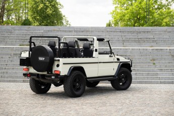 2B-018-Custom-Mercedes-GWagon-White-092857