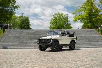 2B-019-Custom-Mercedes-GWagon-White-092857
