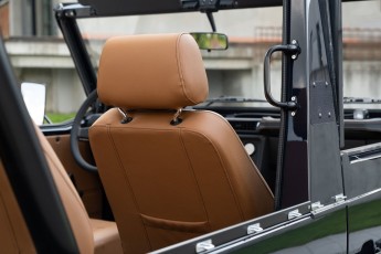 2B-033-Convertible-Mercedes-250GD-MidnightBlue-080879