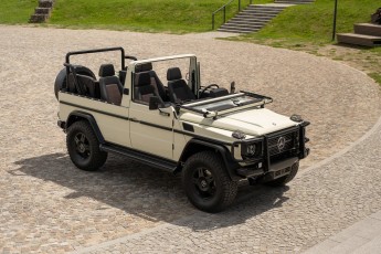 2B-034-Custom-Mercedes-GWagon-White-092857