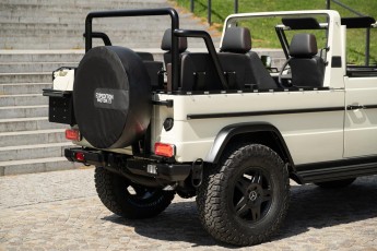 2B-039-Custom-Mercedes-GWagon-White-092857