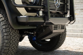 2B-046-Custom-Mercedes-GWagon-White-092857