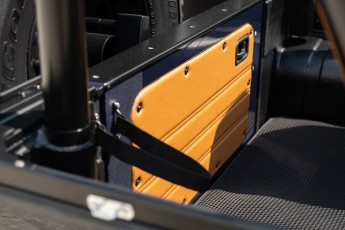 2B-054-Convertible-Mercedes-250GD-MidnightBlue-080879