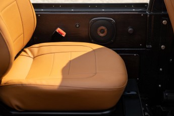 2B-055-Convertible-Mercedes-250GD-MidnightBlue-080879