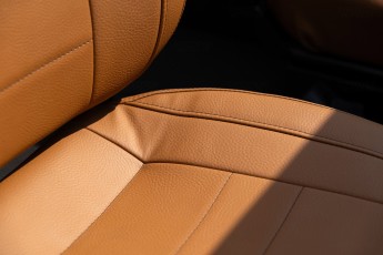 2B-056-Convertible-Mercedes-250GD-MidnightBlue-080879