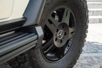2B-074-Custom-Mercedes-GWagon-White-092857