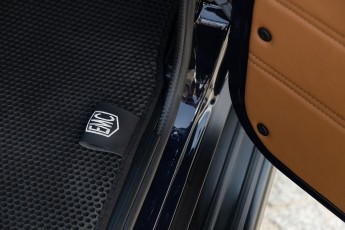 2B-078-Convertible-Mercedes-250GD-MidnightBlue-080879