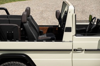 2B-081-Custom-Mercedes-GWagon-White-092857