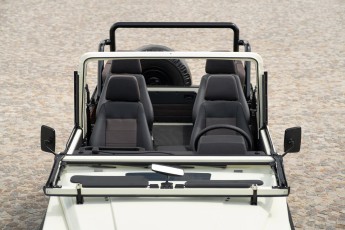 2B-084-Custom-Mercedes-GWagon-White-092857