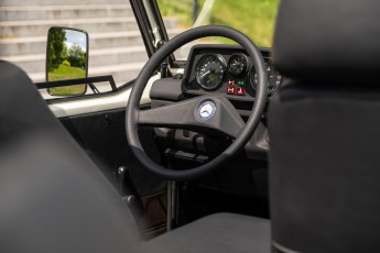 2B-086-Custom-Mercedes-GWagon-White-092857