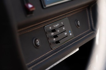 2B-087-Convertible-Mercedes-250GD-MidnightBlue-080879