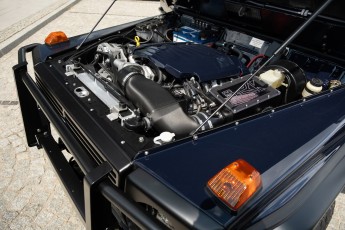 2B-095-Convertible-Mercedes-250GD-MidnightBlue-080879