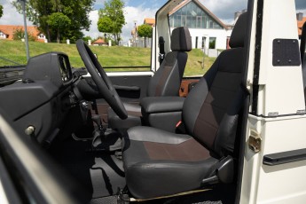 2B-095-Custom-Mercedes-GWagon-White-092857