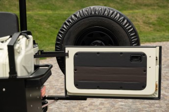 2B-114-Custom-Mercedes-GWagon-White-092857