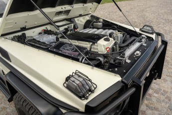 2B-118-Custom-Mercedes-GWagon-White-092857