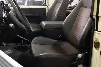 3-002-Custom-Mercedes-GWagon-White-092857