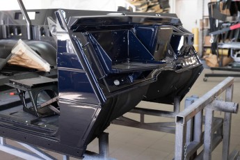 3-042-Convertible-Mercedes-250GD-MidnightBlue-080879