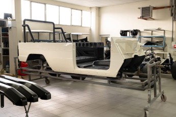 3-052-Custom-Mercedes-GWagon-White-092857