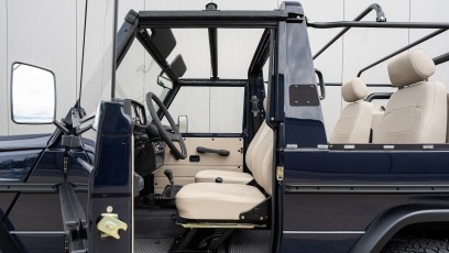 1-006-Custom-Mercedes-GWagon-MidnightBlue-068999