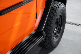2A-014-Vintage-Mercedes-GWagon-MagmaBeamOrange-070837