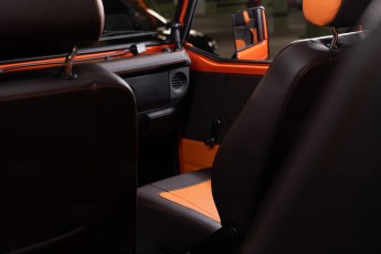 2A-017-Vintage-Mercedes-GWagon-MagmaBeamOrange-070837