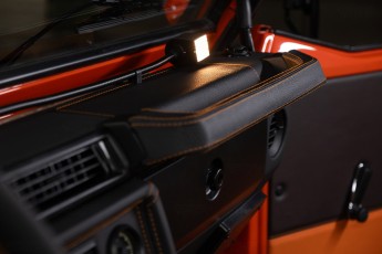 2A-034-Vintage-Mercedes-GWagon-MagmaBeamOrange-070837