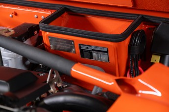 2A-052-Vintage-Mercedes-GWagon-MagmaBeamOrange-070837