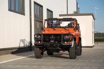 2B-015-Vintage-Mercedes-GWagon-MagmaBeamOrange-070837