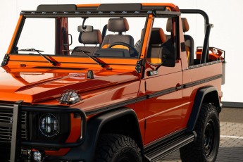 2B-039-Vintage-Mercedes-GWagon-MagmaBeamOrange-070837