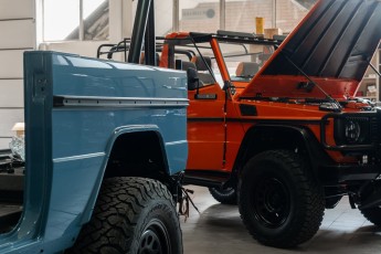 3-002-Vintage-Mercedes-GWagon-MagmaBeamOrange-070837