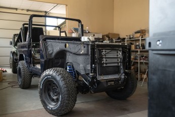 3-041-Custom-Mercedes-GWagon-MidnightBlue-068999
