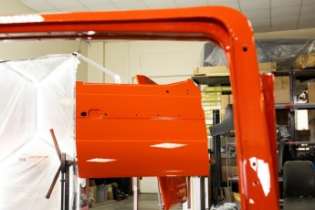 3-052-Vintage-Mercedes-GWagon-MagmaBeamOrange-070837