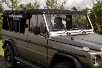 2B-021-Convertible-Mercedes-250GD-MonzaGray-092677