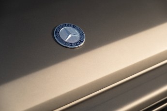 2B-037-Convertible-Mercedes-250GD-MonzaGray-092677