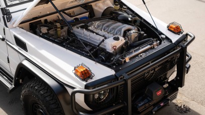 1-008-Custom-Mercedes-GWagon-PolarWhite-070800