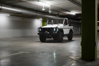 2A-001-Custom-Mercedes-GWagon-PolarWhite-070800