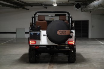 2A-004-Custom-Mercedes-GWagon-PolarWhite-070800