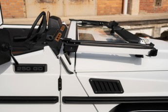 2B-017-Custom-Mercedes-GWagon-PolarWhite-070800