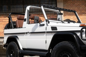 2B-023-Custom-Mercedes-GWagon-PolarWhite-070800