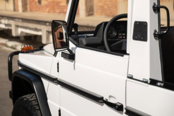 2B-032-Custom-Mercedes-GWagon-PolarWhite-070800