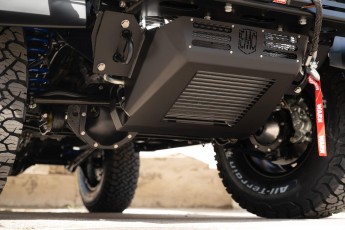 2B-062-Custom-Mercedes-GWagon-PolarWhite-070800