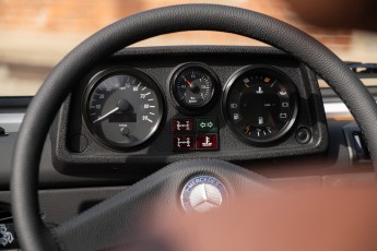2B-089-Custom-Mercedes-GWagon-PolarWhite-070800
