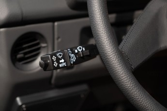2B-090-Custom-Mercedes-GWagon-PolarWhite-070800