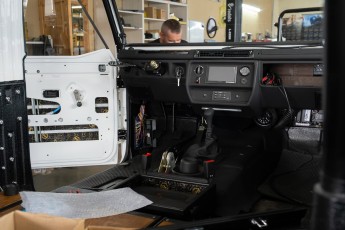 3-028-Custom-Mercedes-GWagon-PolarWhite-070800
