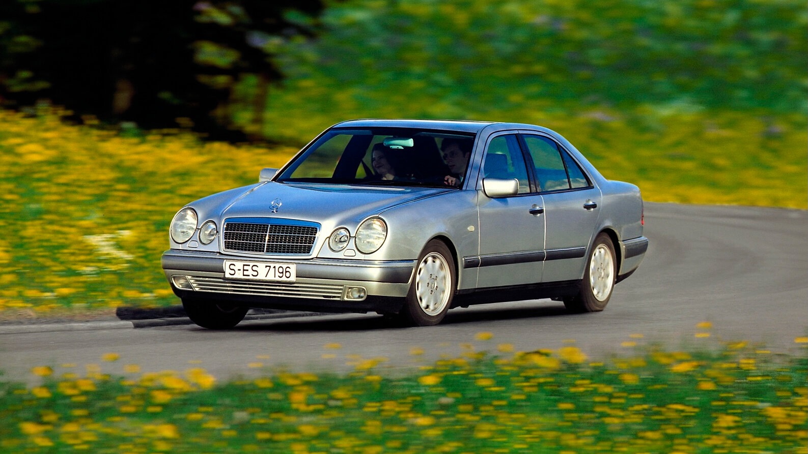 E300 TD OM606 Turbo Engine